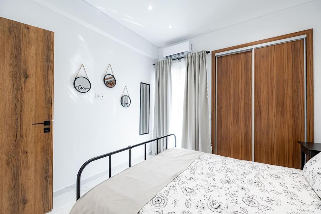 Spacious And Modern Flat At Koukaki, Near Acropolis เอเธนส์ ภายนอก รูปภาพ